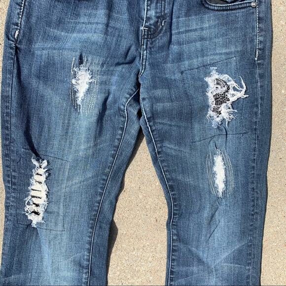 Cowgirl Tuff Co Diva distressed embellished jeans 28x33 - Picture 3 of 6
